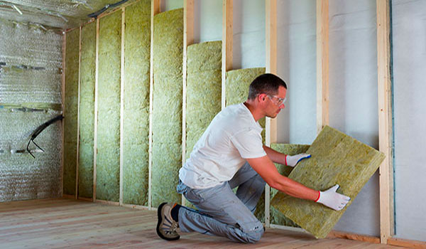 isolation des murs intérieurs de la maison à Outreau